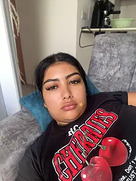 NatashaBrown12 online show from April 2026 02:11:01 PM