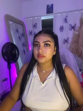 NatashaBrown12 online show from May 2026 03:19:02 PM