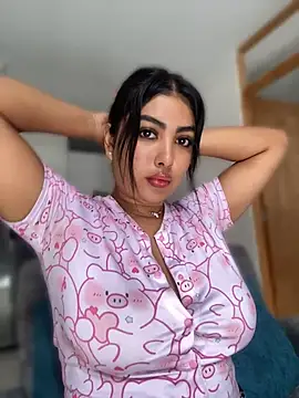 NatashaBrown12 online show from May 2026 01:22:02 PM