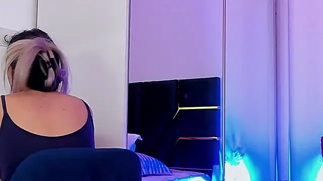 AllisonSweets online show from April 2026 10:44:02 AM