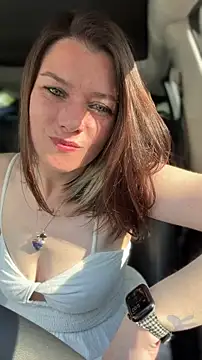 LadyLena1 online show from May 2026 12:04:01 AM