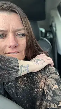 LadyLena1 online show from April 2026 12:28:01 AM