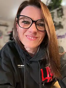 LadyLena1 online show from October 2025 12:24:02 AM