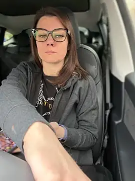 LadyLena1 online show from October 2025 06:05:01 PM