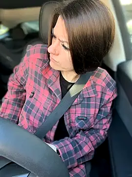 LadyLena1 online show from November 2025 06:09:01 PM