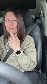 LadyLena1 online show from May 2026 06:10:01 PM