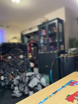 LadyLena1 online show from December 2025 04:17:01 PM