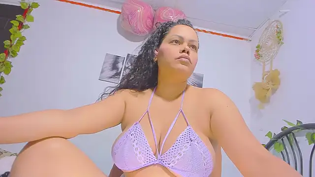 Alhelqueen online show from October 2025 12:01:01 AM