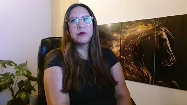 Snapshot of amalia_brunette chatting on June 2026 06:18:02 AM amalia brunette online show from June 2026 06:18:02 AM