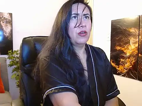 Snapshot of amalia_brunette chatting on February 2025 01:11:02 AM amalia brunette online show from February 2025 01:11:02 AM