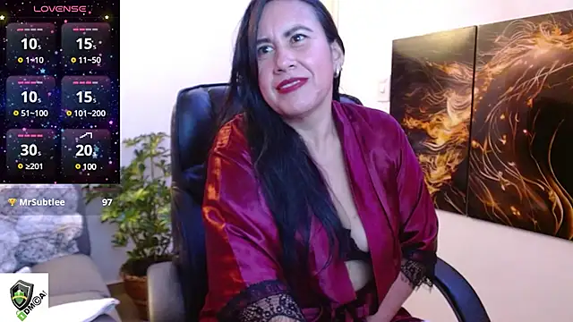 Snapshot of amalia_brunette chatting on March 2025 11:03:02 PM amalia brunette online show from March 2025 11:03:02 PM