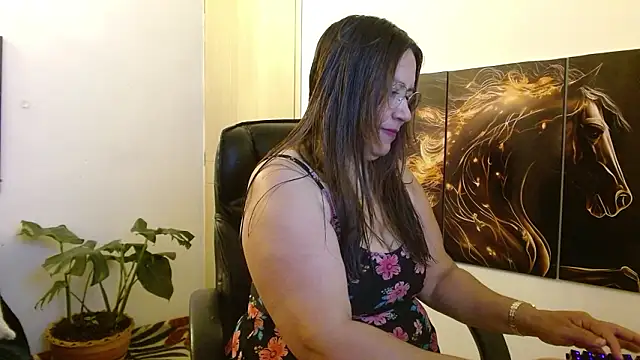 amalia brunette online show from March 2026 07:19:01 AM