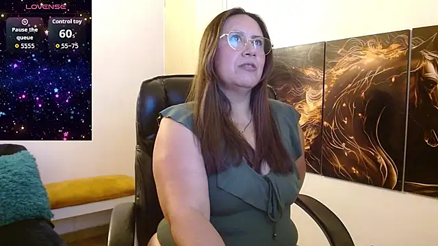 amalia brunette online show from February 2026 11:24:02 PM