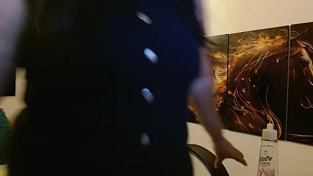 amalia brunette online show from March 2026 11:33:01 PM