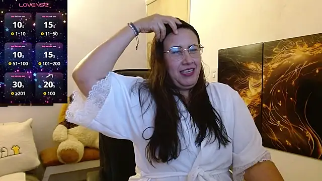 Snapshot of amalia_brunette chatting on November 2025 01:16:01 AM amalia brunette online show from November 2025 01:16:01 AM