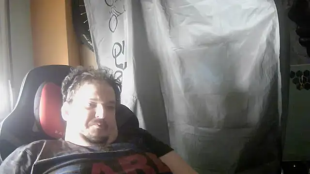 Snapshot of porkorossy chatting on June 2026 01:38:02 PM porkorossy online show from June 2026 01:38:02 PM