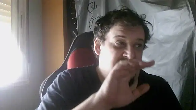 Snapshot of porkorossy chatting on June 2026 07:48:01 AM porkorossy online show from June 2026 07:48:01 AM