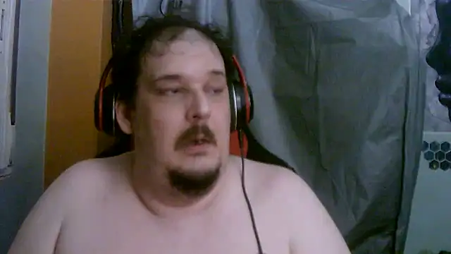 Snapshot of porkorossy chatting on June 2026 01:33:02 AM porkorossy online show from June 2026 01:33:02 AM
