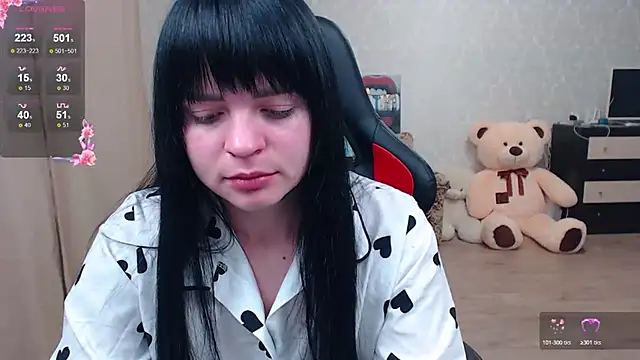 Snapshot of JuicyJess chatting on May 2026 07:45:02 PM JuicyJess online show from May 2026 07:45:02 PM