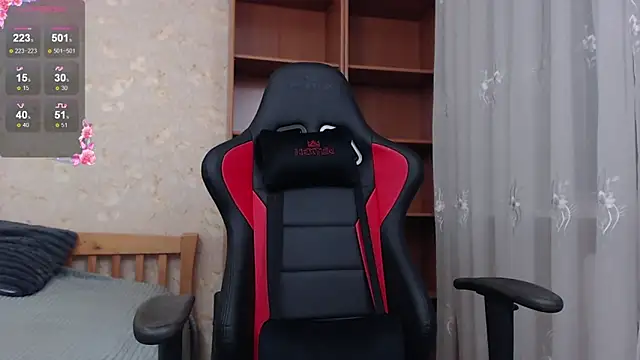 JuicyJess online show from April 2026 07:51:01 PM