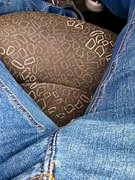 Snapshot of hotman8209 chatting on October 2025 02:40:01 PM hotman8209 online show from October 2025 02:40:01 PM