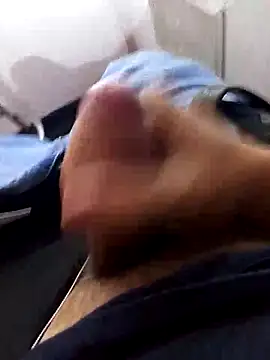 hotman8209 online show from April 2026 01:28:01 PM