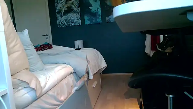 Snapshot of dutch-horny-daddy chatting on February 2026 08:08:02 AM dutch-horny-daddy online show from February 2026 08:08:02 AM