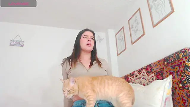 verocute7 online show from September 2025 02:43:02 AM