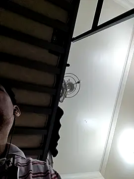 ZIMMY25 online show from March 2026 06:02:01 PM