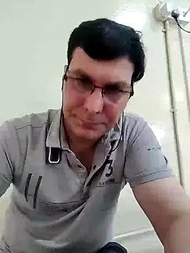 ZIMMY25 online show from May 2026 12:44:01 PM