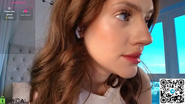 Snapshot of Skinny_Alice chatting on July 2026 11:06:01 AM Skinny Alice online show from July 2026 11:06:01 AM