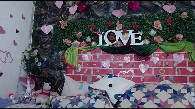 Snapshot of DesireDirtyTS__ chatting on February 2026 12:10:02 AM DesireDirtyTS online show from February 2026 12:10:02 AM