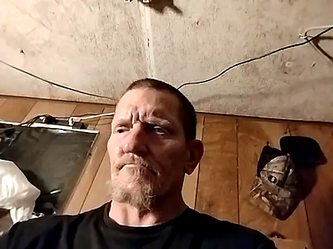 Snapshot of budweiser666 chatting on March 2025 10:57:01 AM budweiser666 online show from March 2025 10:57:01 AM