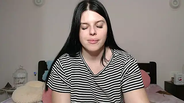 Annatrybebetter online show from September 2025 10:13:01 PM