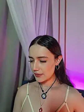 Snapshot of Kate_Amaretto_ chatting on June 2026 01:33:01 AM Kate Amaretto online show from June 2026 01:33:01 AM