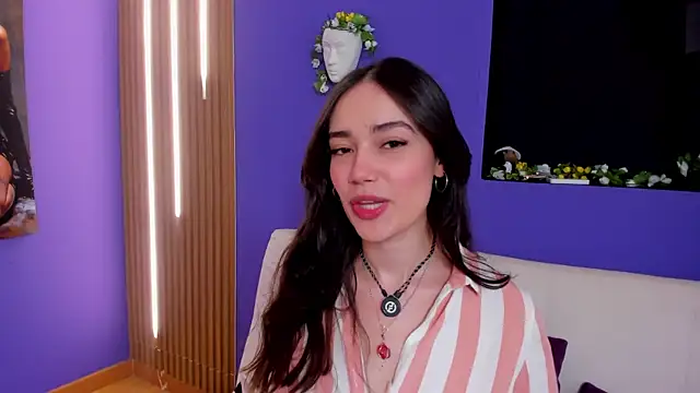 Kate Amaretto  online show from September 2025 09:29:01 PM