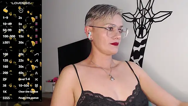 scarlett paris22 online show from February 2025 11:46:02 PM