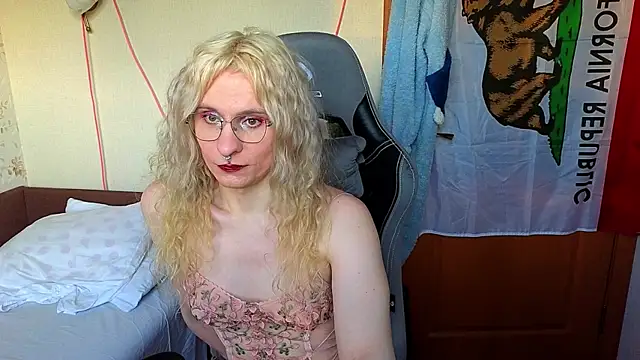 Lori Myaf online show from March 2026 03:38:02 PM