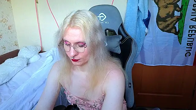 Lori Myaf online show from March 2026 03:13:01 PM