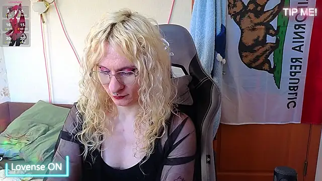 Lori Myaf online show from April 2026 03:13:01 PM