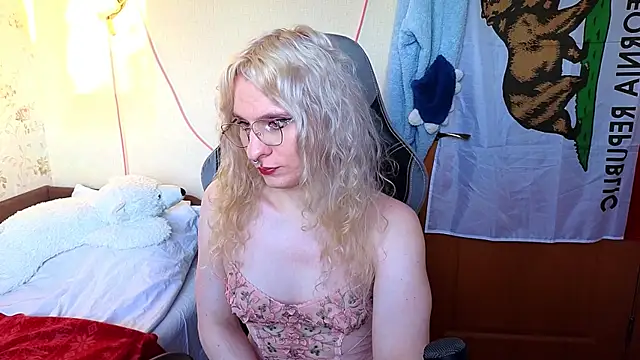 Lori Myaf online show from March 2026 03:12:02 PM