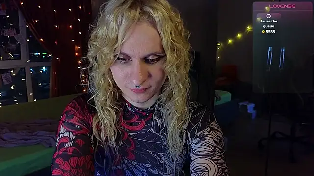 Snapshot of Lori_Myaf chatting on February 2025 05:46:02 PM Lori Myaf online show from February 2025 05:46:02 PM