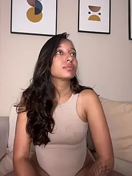 DianaHopson online show from May 2026 12:12:01 PM