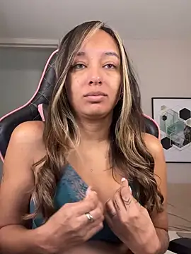DianaHopson online show from September 2025 11:27:01 AM