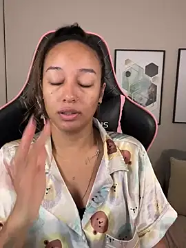 DianaHopson online show from February 2025 10:38:02 AM