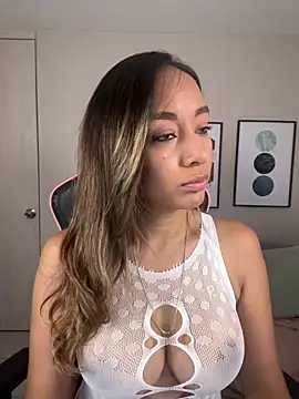 DianaHopson online show from February 2025 11:12:02 PM