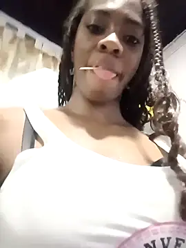 Shanelle   online show from November 2025 05:41:01 AM