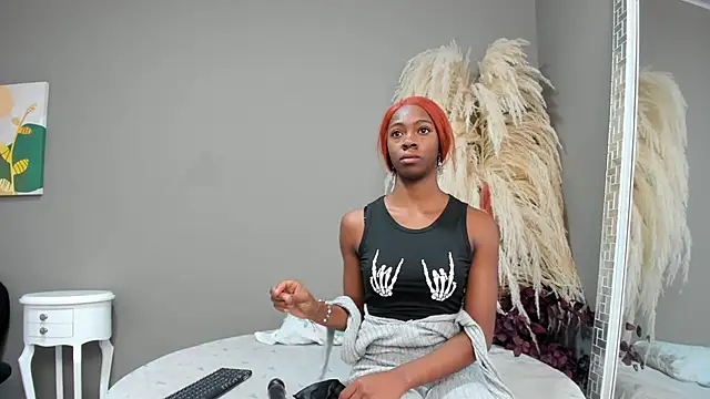 Shanelle   online show from October 2025 01:12:02 PM