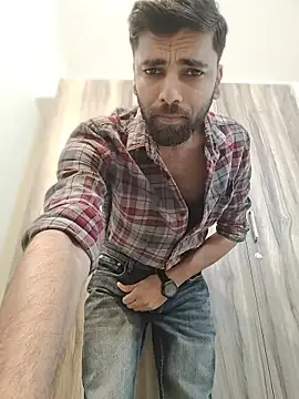 18 couple sex online show from August 2026 09:07:01 AM