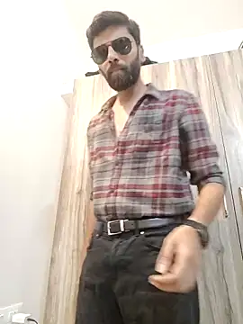 18 couple sex online show from May 2026 05:43:01 PM